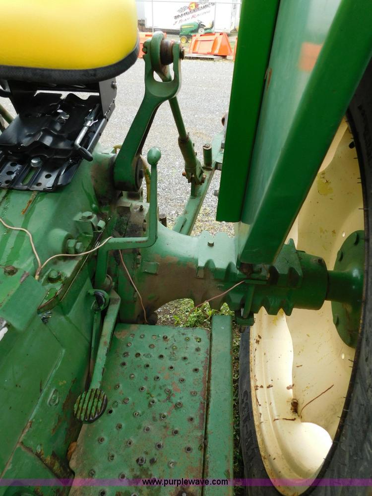 image for item L5877 John Deere 2120 tractor