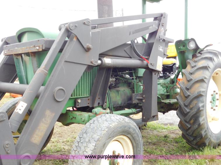 image for item L5877 John Deere 2120 tractor