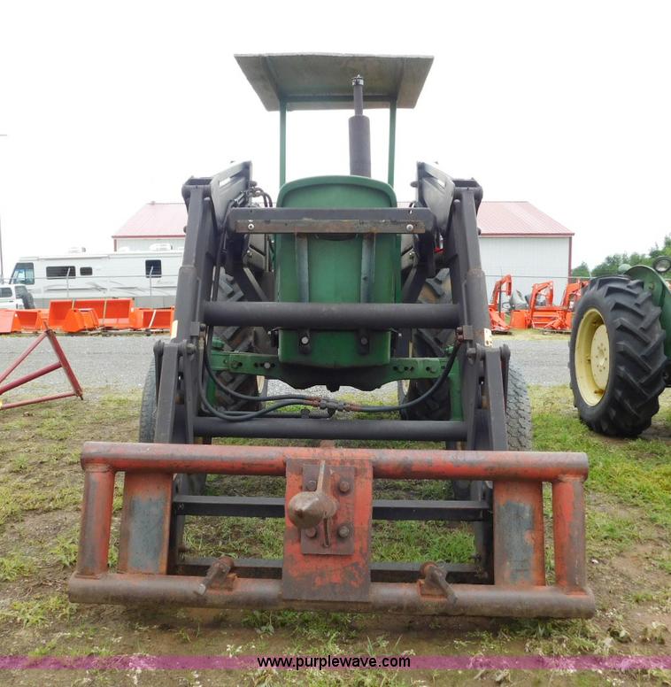 image for item L5877 John Deere 2120 tractor