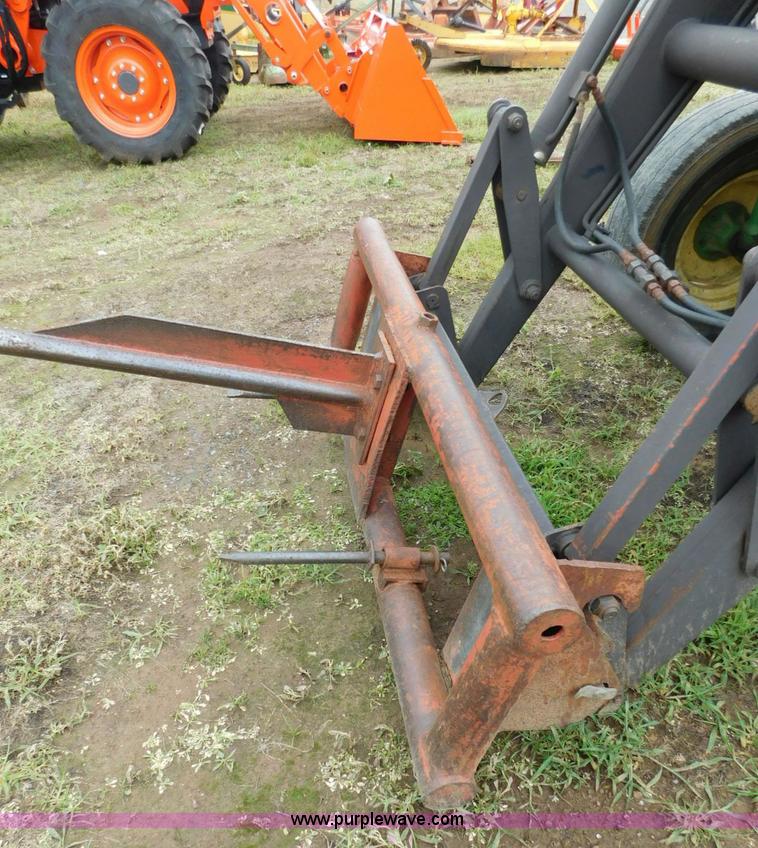 image for item L5877 John Deere 2120 tractor