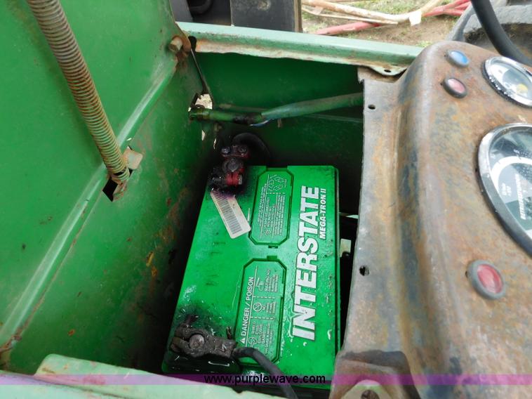 image for item L5877 John Deere 2120 tractor