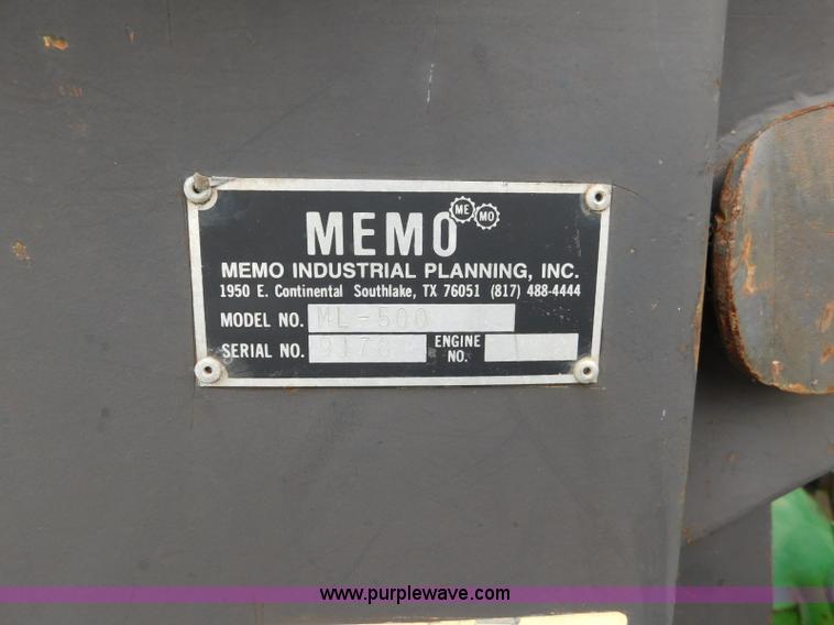 image for item L5877 John Deere 2120 tractor