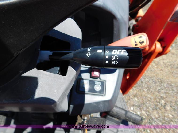 image for item L5882 Kubota L4240 tractor