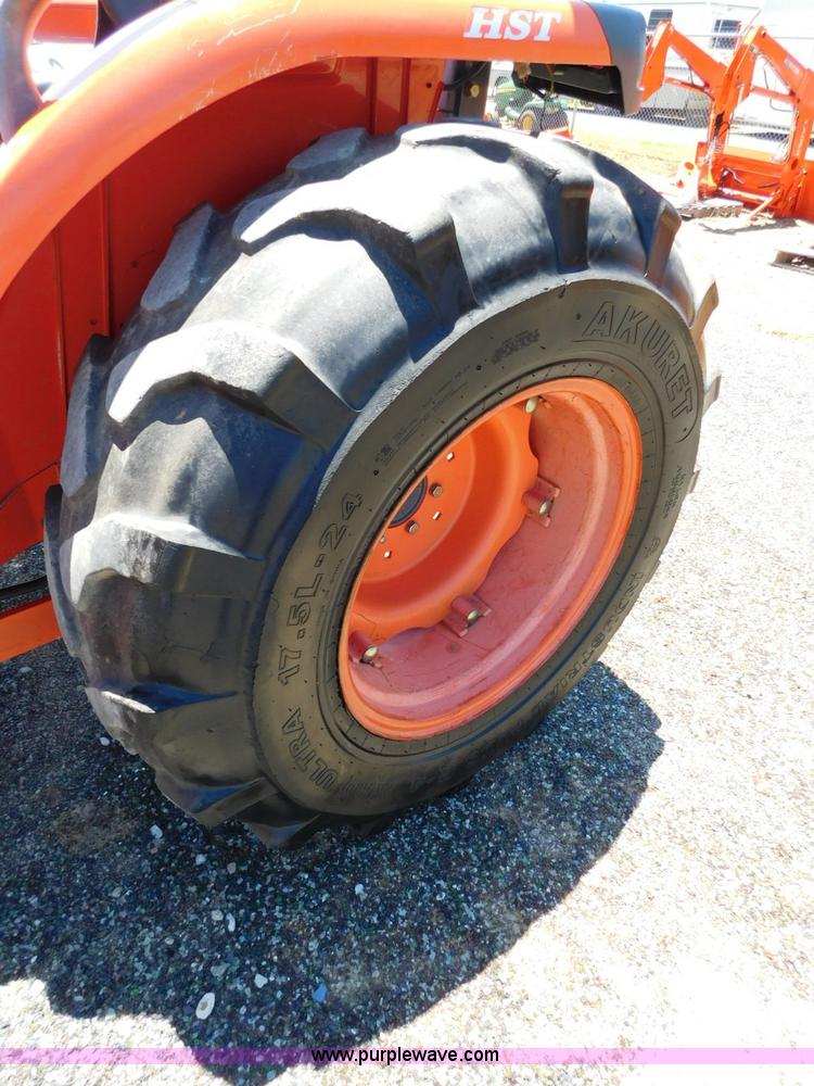 image for item L5882 Kubota L4240 tractor