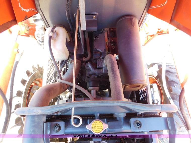 image for item L5882 Kubota L4240 tractor