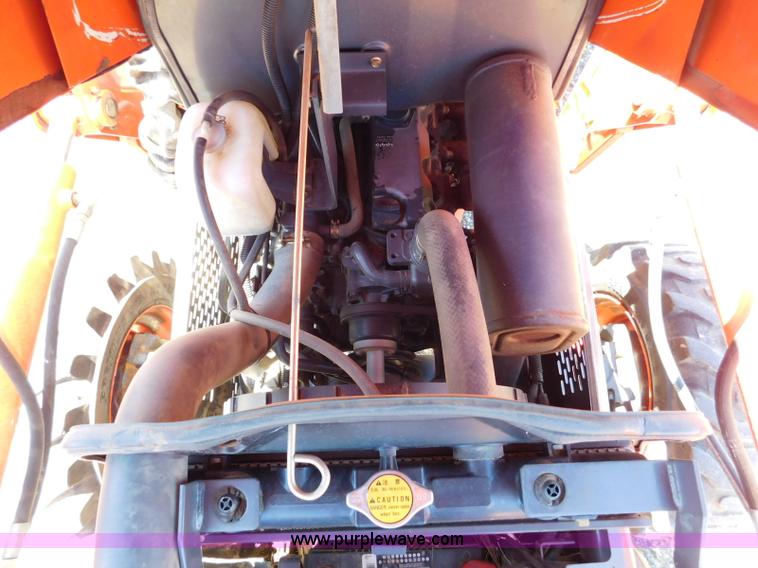 image for item L5882 Kubota L4240 tractor