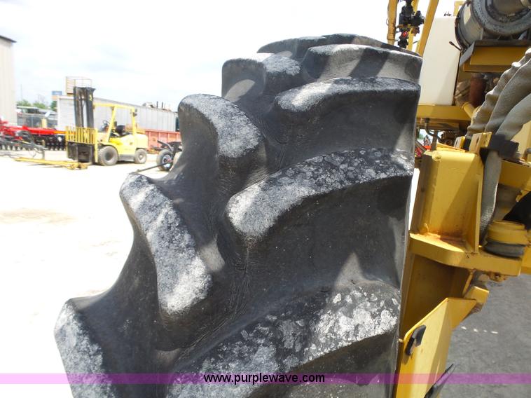 image for item L6362 1996 Ag-Chem RoGator 854 self-propelled applicator