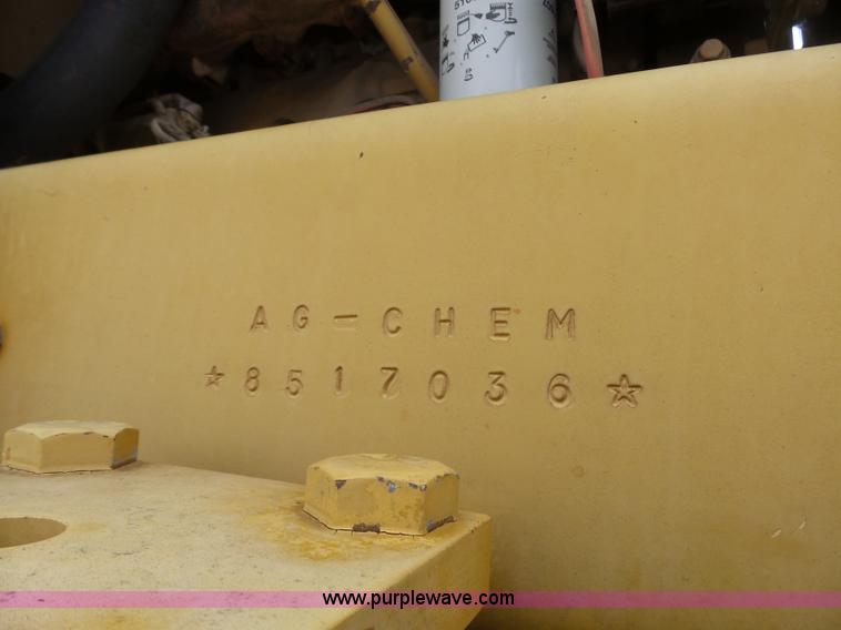 image for item L6362 1996 Ag-Chem RoGator 854 self-propelled applicator