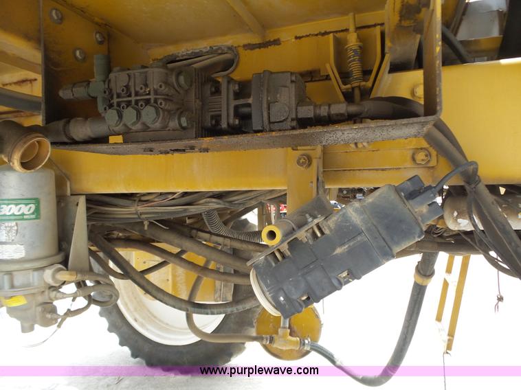 image for item L6362 1996 Ag-Chem RoGator 854 self-propelled applicator