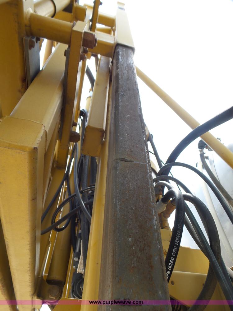 image for item L6362 1996 Ag-Chem RoGator 854 self-propelled applicator