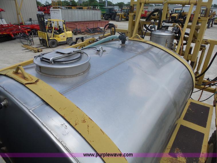 image for item L6362 1996 Ag-Chem RoGator 854 self-propelled applicator