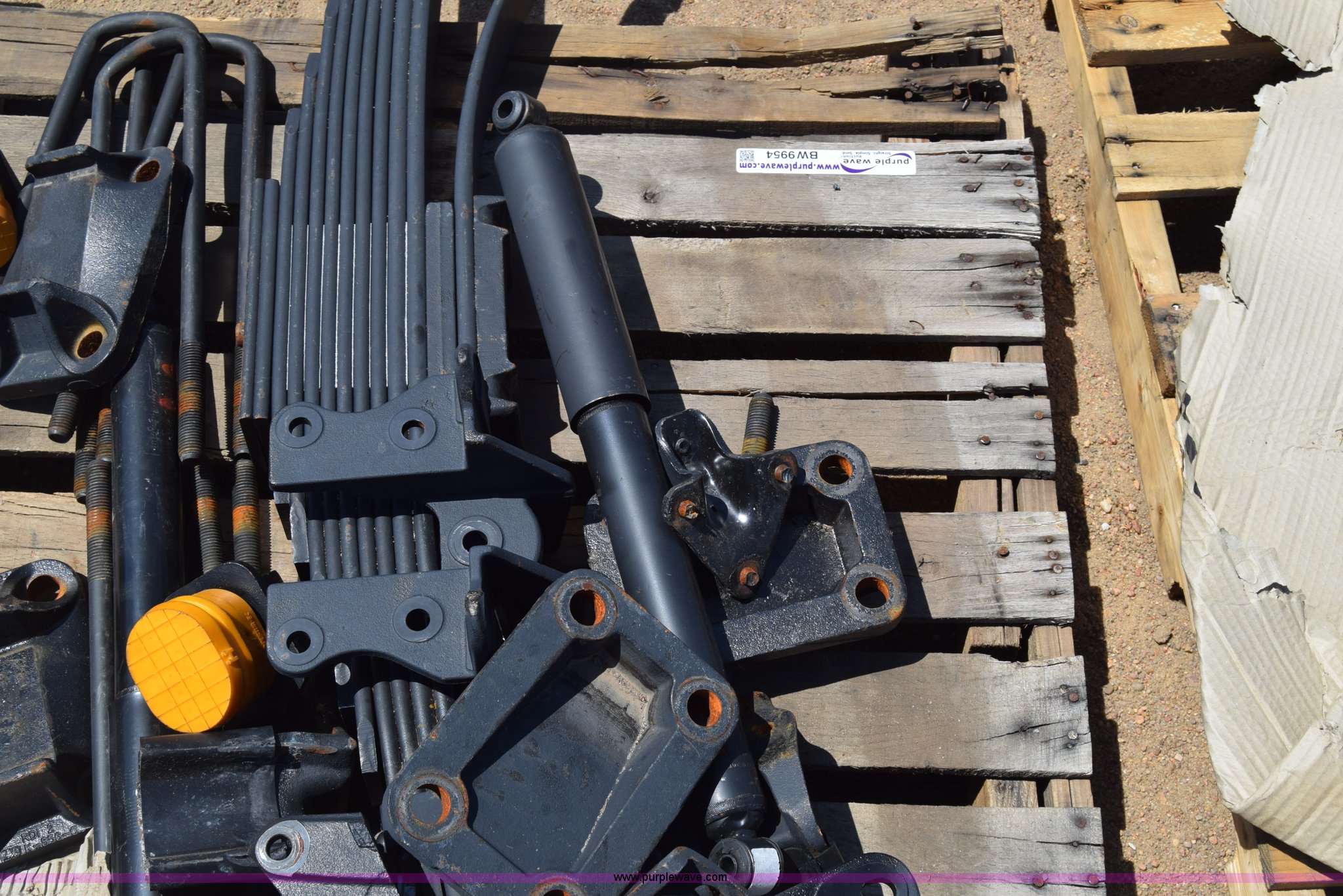 Leaf springs in Kinsley, KS Item BW9954 sold Purple Wave