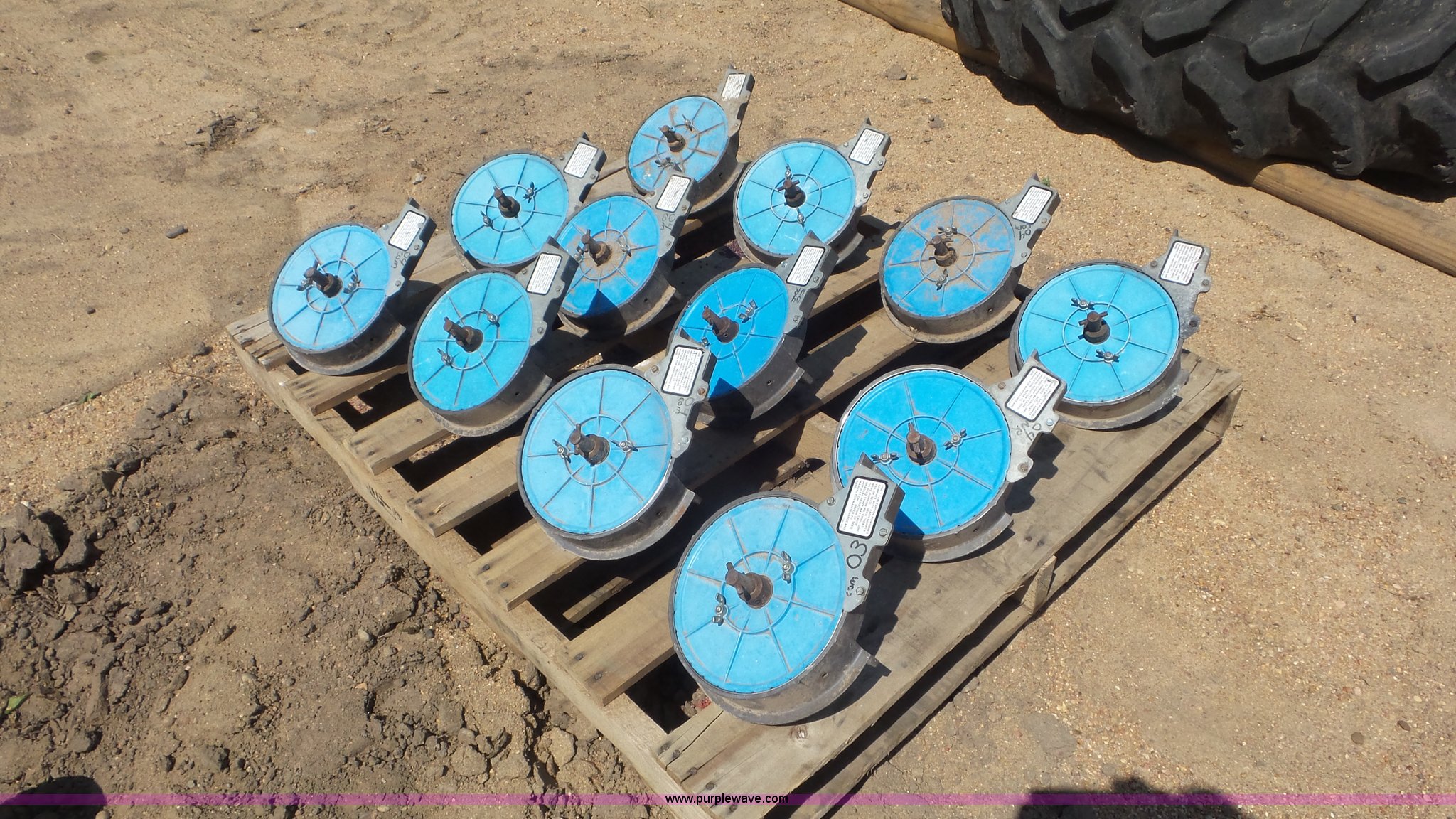 (12) Precision planter seed meters in Kinsley, KS Item CC9764 sold Purple Wave