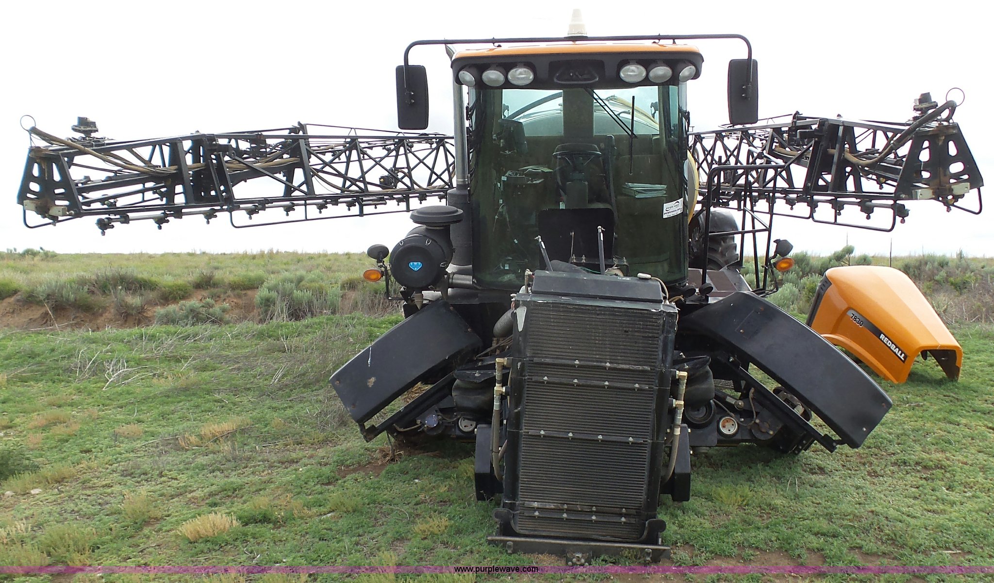 Redball 7830 selfpropelled sprayer in Liberal, KS Item J6117 sold