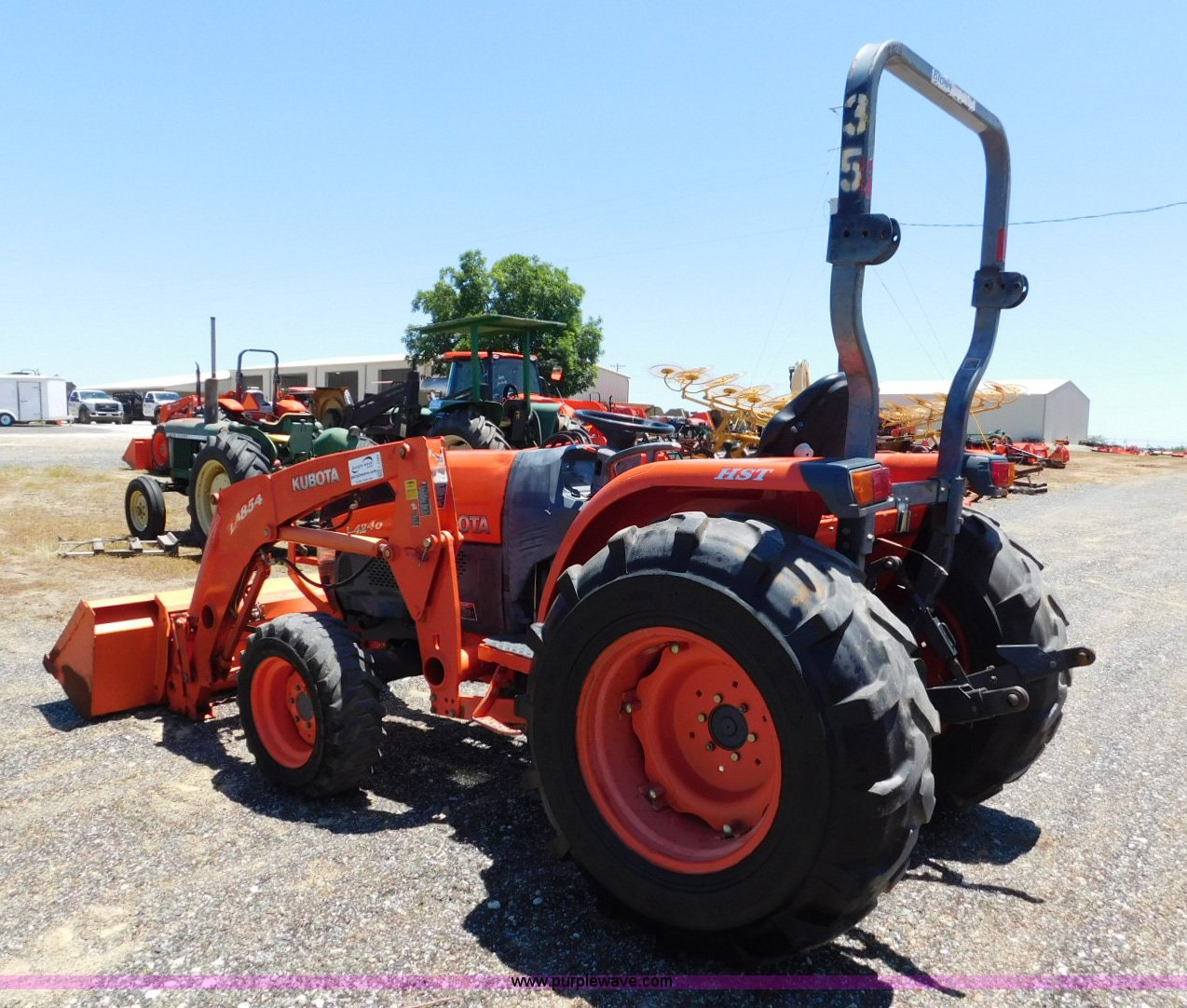 Kubota L4240 tractor in Okmulgee, OK Item L5882 sold Purple Wave