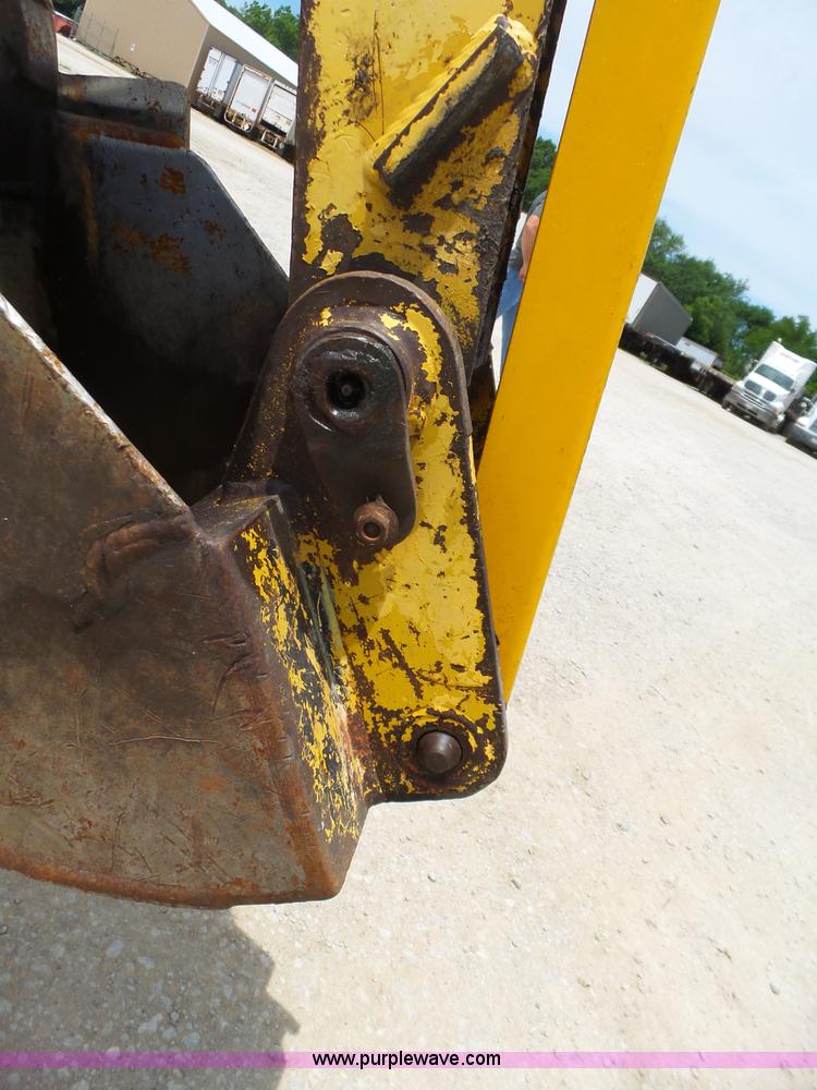 image for item AG9223 Teramite T5C backhoe