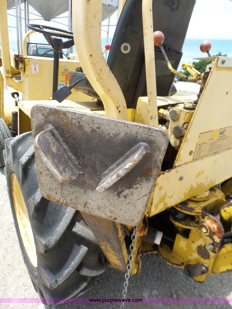 image for item AG9223 Teramite T5C backhoe