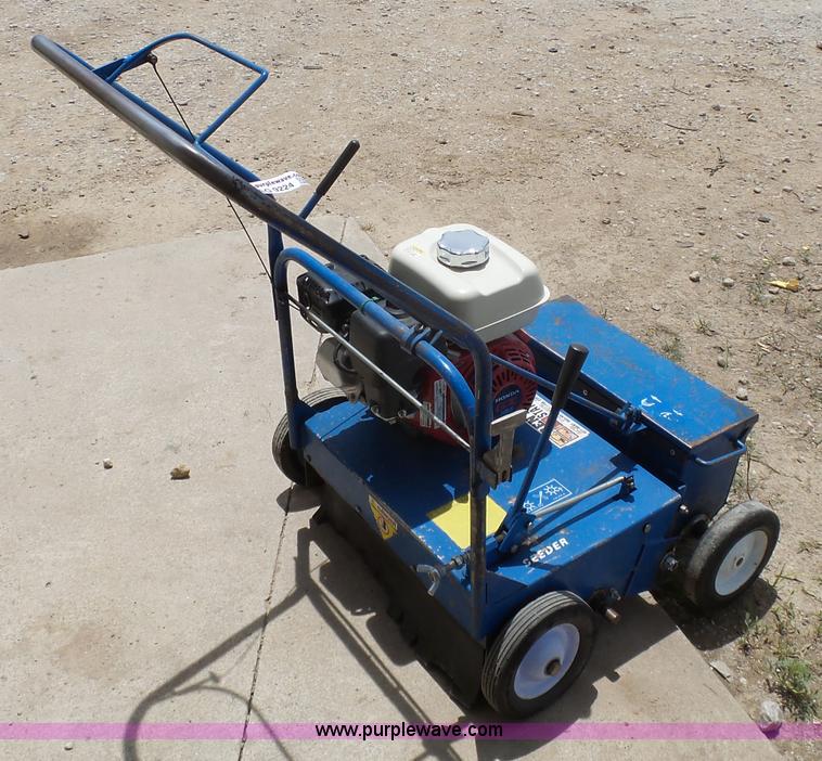 image for item AG9224 Blue Bird seeder