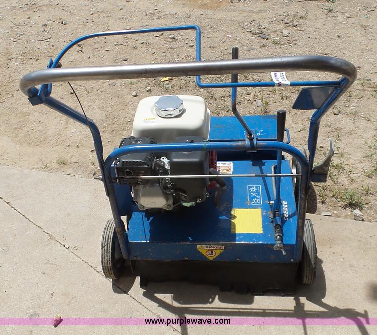 image for item AG9224 Blue Bird seeder