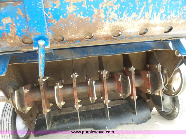 image for item AG9224 Blue Bird seeder