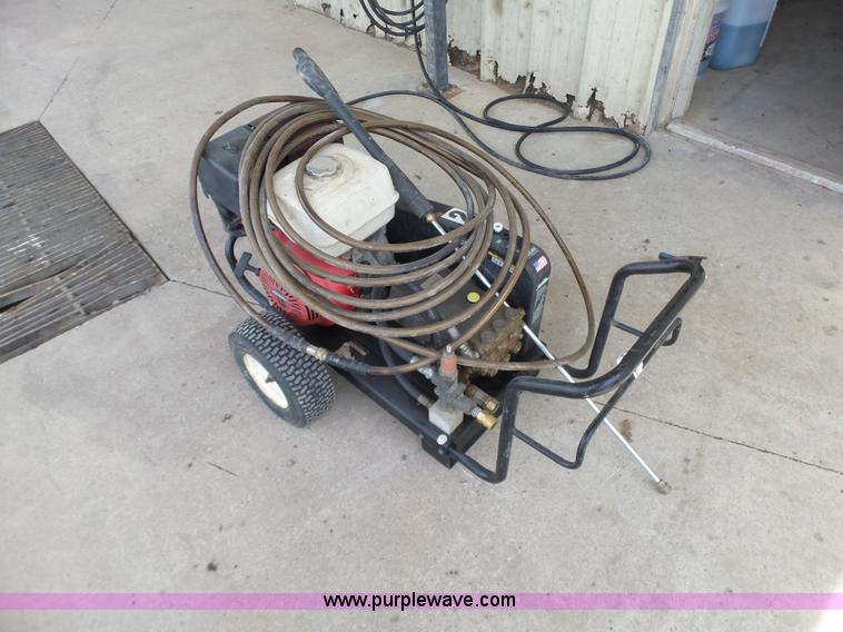 image for item AG9226 Mi-T-M 3004 pressure washer