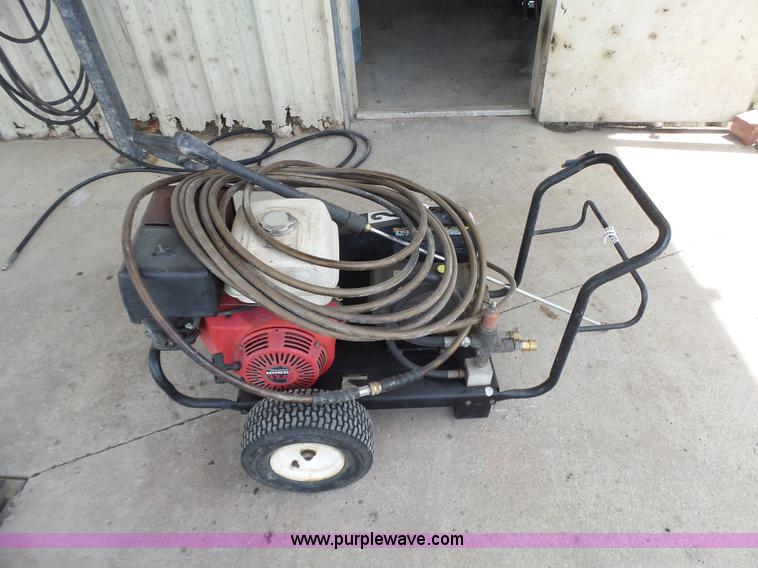 image for item AG9226 Mi-T-M 3004 pressure washer