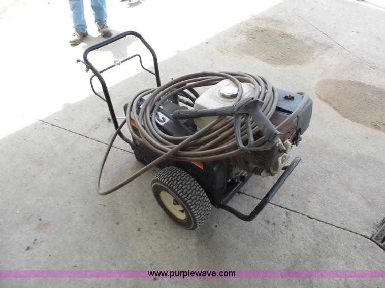 image for item AG9226 Mi-T-M 3004 pressure washer