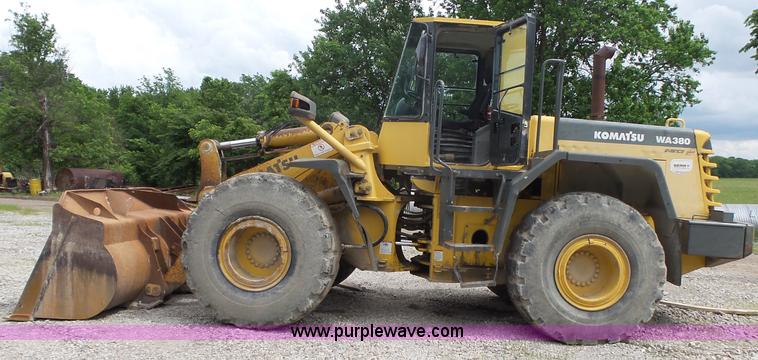 image for item AG9229 2000 Komatsu WA380 wheel loader