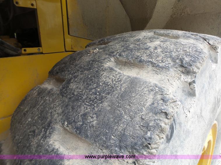 image for item AG9229 2000 Komatsu WA380 wheel loader