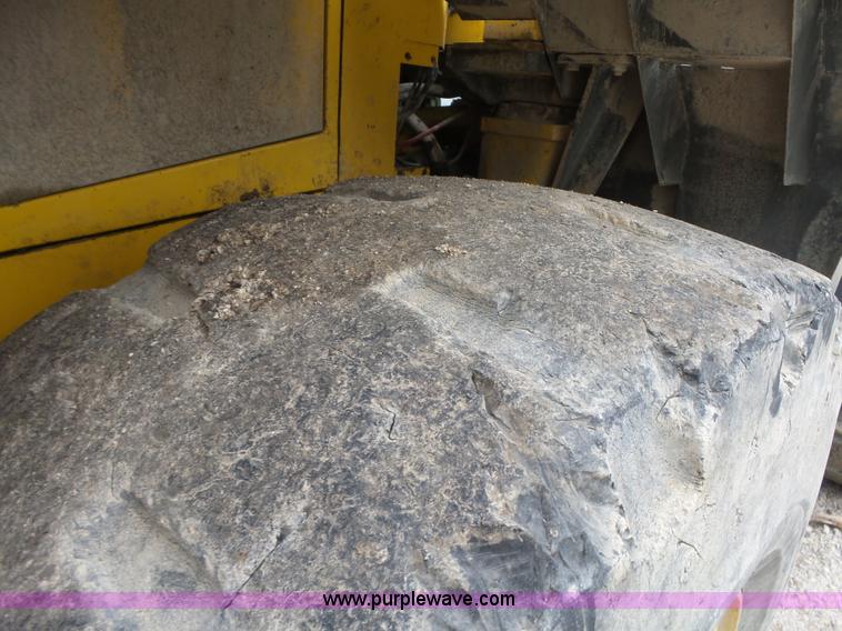 image for item AG9229 2000 Komatsu WA380 wheel loader