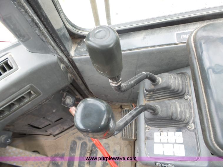 image for item AG9229 2000 Komatsu WA380 wheel loader