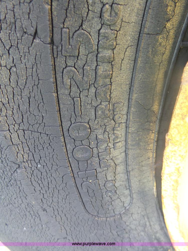 image for item AL9152 Caterpillar 80 scraper