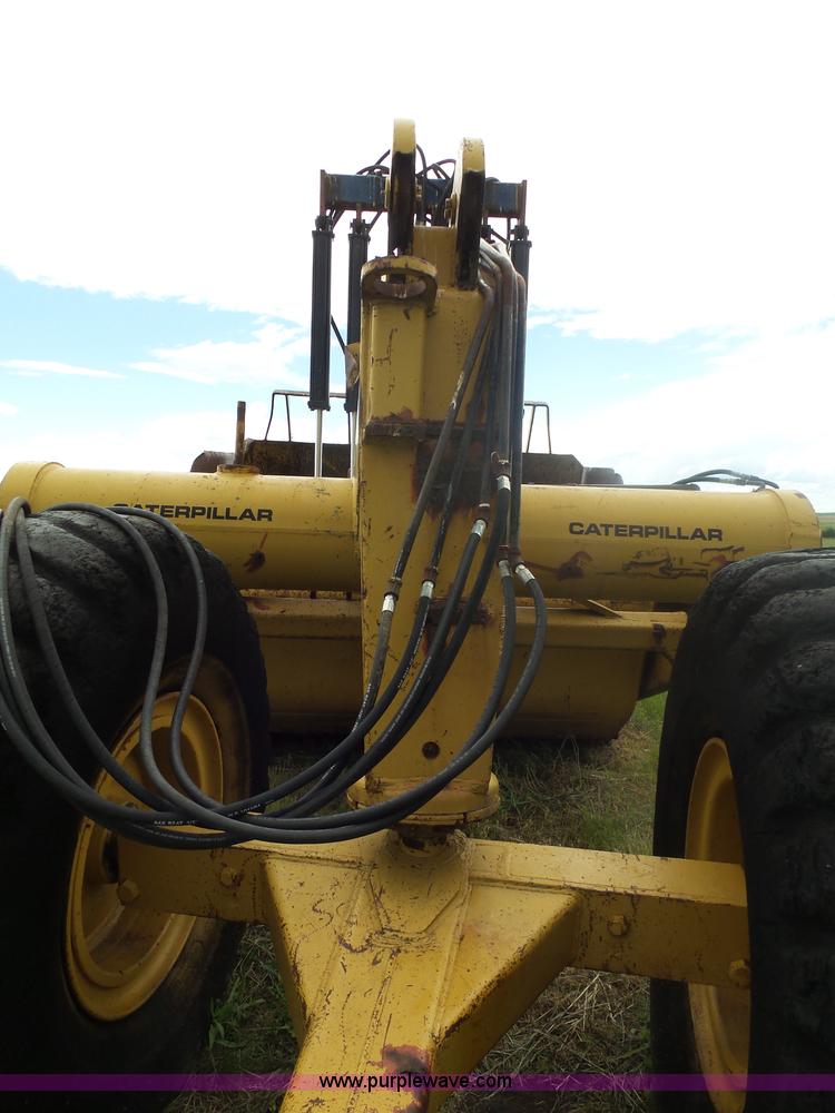 image for item AL9152 Caterpillar 80 scraper