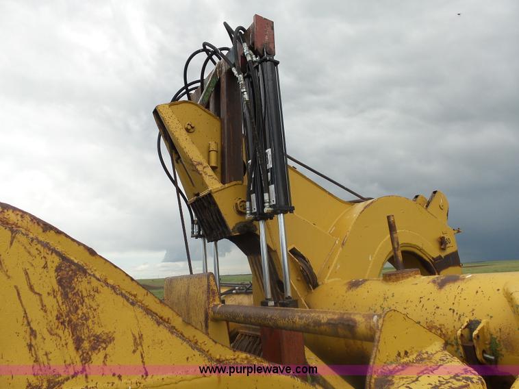 image for item AL9152 Caterpillar 80 scraper