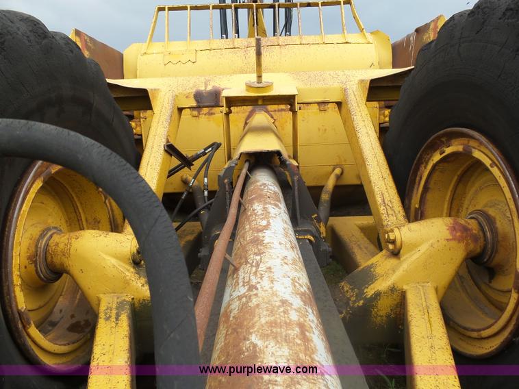 image for item AL9152 Caterpillar 80 scraper