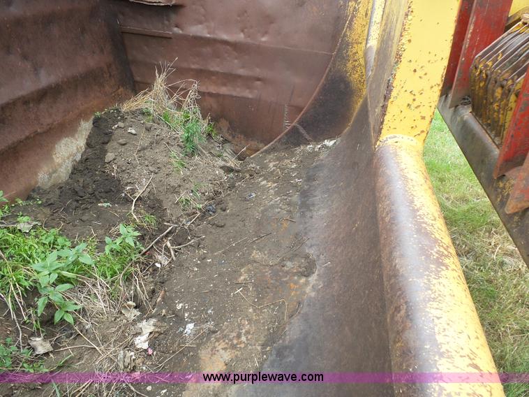 image for item AL9152 Caterpillar 80 scraper