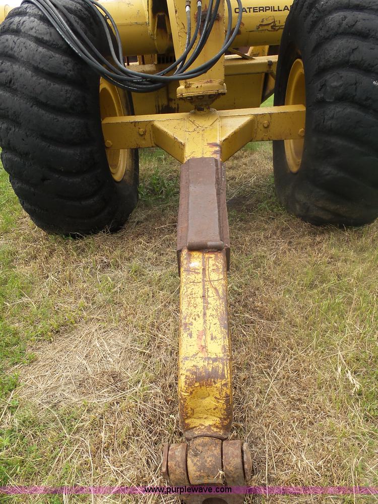 image for item AL9152 Caterpillar 80 scraper