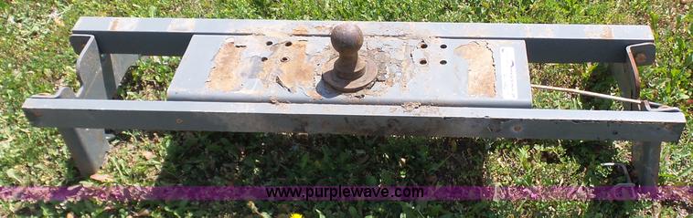 image for item AV9982 B&W gooseneck turn-over ball hitch