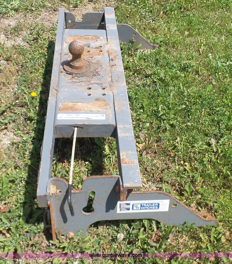 image for item AV9982 B&W gooseneck turn-over ball hitch
