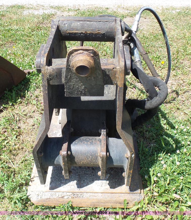 image for item AV9984 Wain Roy Cannon plate compactor