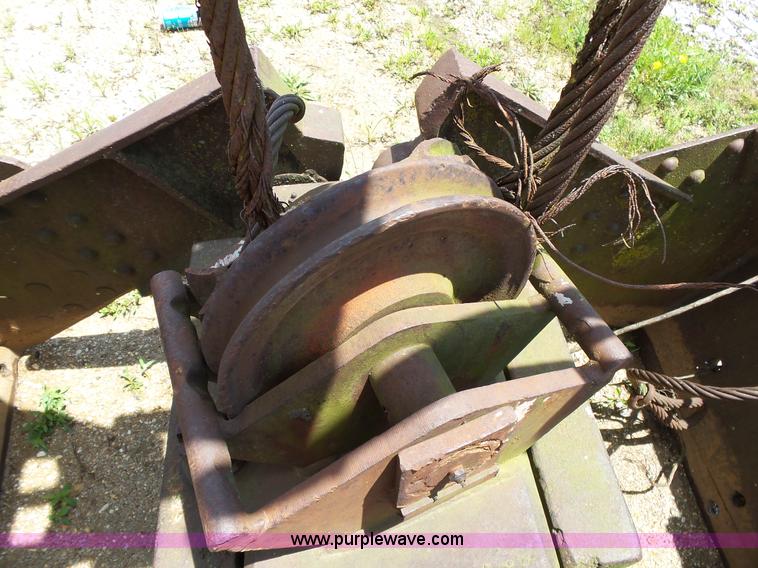 image for item BG9031 1965 Insley M crane