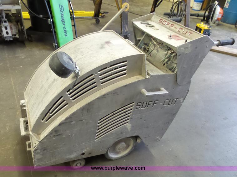image for item BG9040 Soff Cut G200 concrete saw