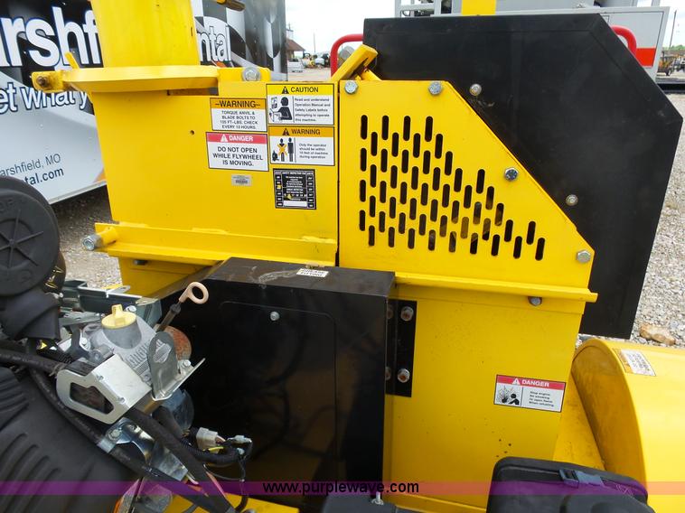 image for item BG9045 2011 Powertek 731 wood chipper