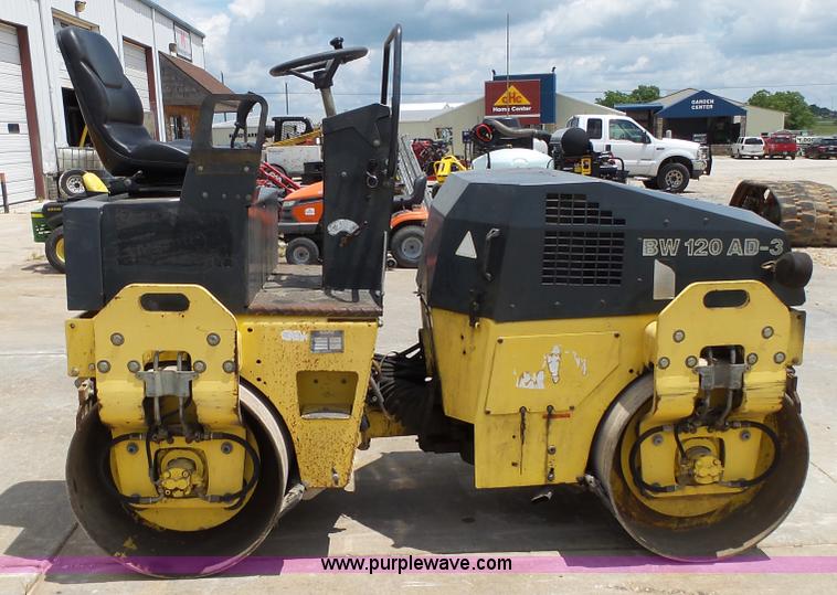 image for item BG9046 2000 Bomag BW120AD-3 double drum roller