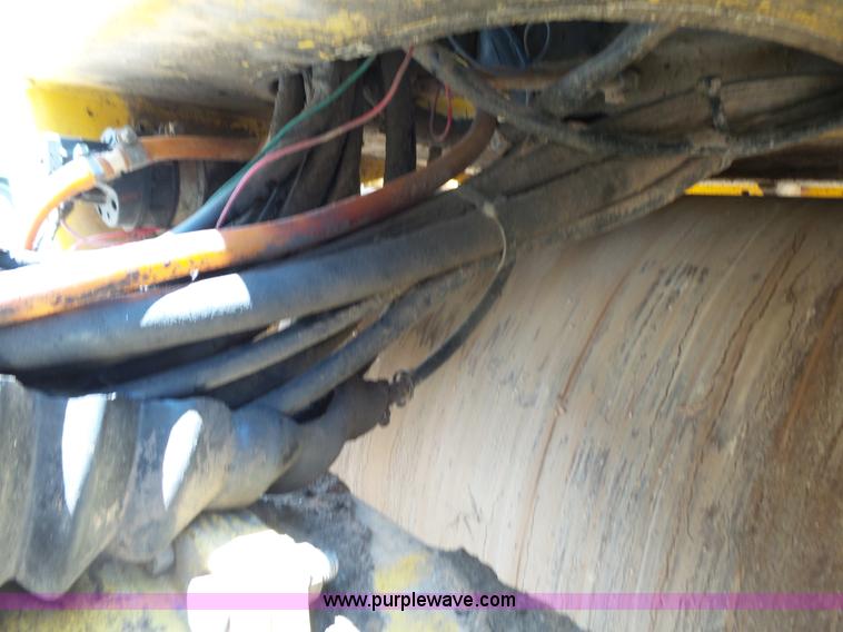 image for item BG9046 2000 Bomag BW120AD-3 double drum roller