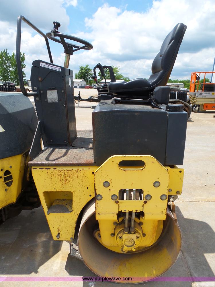 image for item BG9046 2000 Bomag BW120AD-3 double drum roller