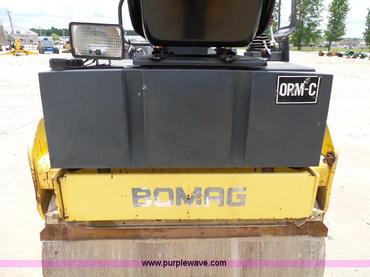 image for item BG9046 2000 Bomag BW120AD-3 double drum roller