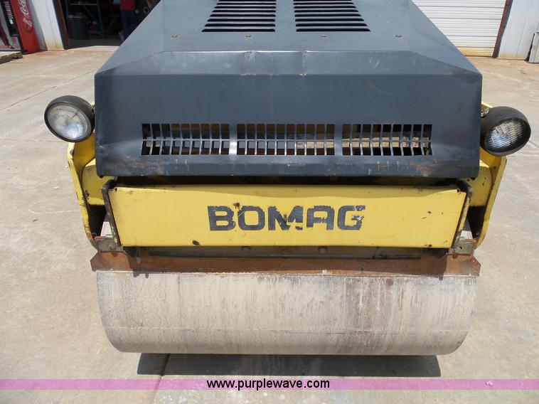 image for item BG9046 2000 Bomag BW120AD-3 double drum roller