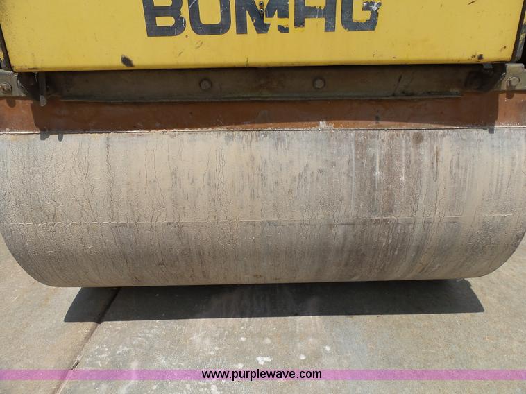 image for item BG9046 2000 Bomag BW120AD-3 double drum roller