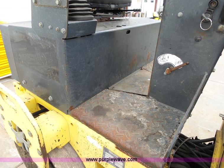 image for item BG9046 2000 Bomag BW120AD-3 double drum roller